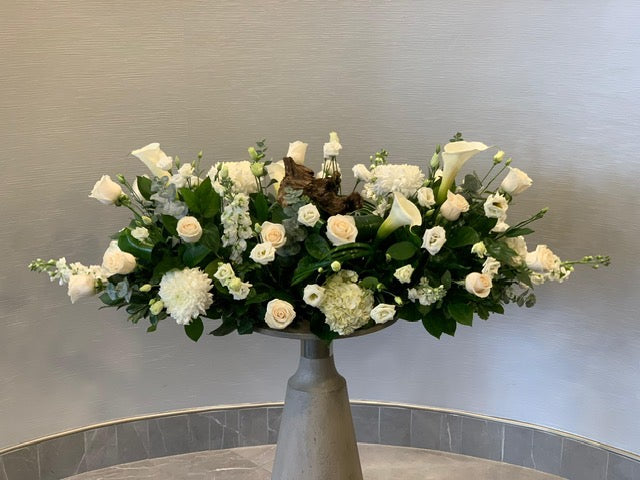 Elegant White Calla Lily & Rose Driftwood Centerpiece